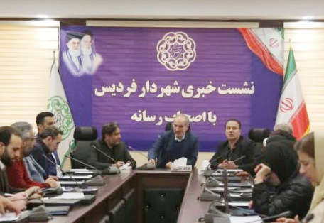 راهکار نهایی رفع مشکل ترافیک فردیس راه اندازی مترو و توسعه خطوط اتوبوسیرانی است