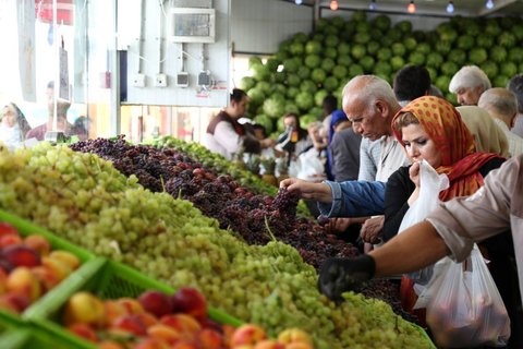 ۱۰ بازار روز محلی در مناطق پرتردد و حاشیه‌ای کرج ایجاد می‌شود