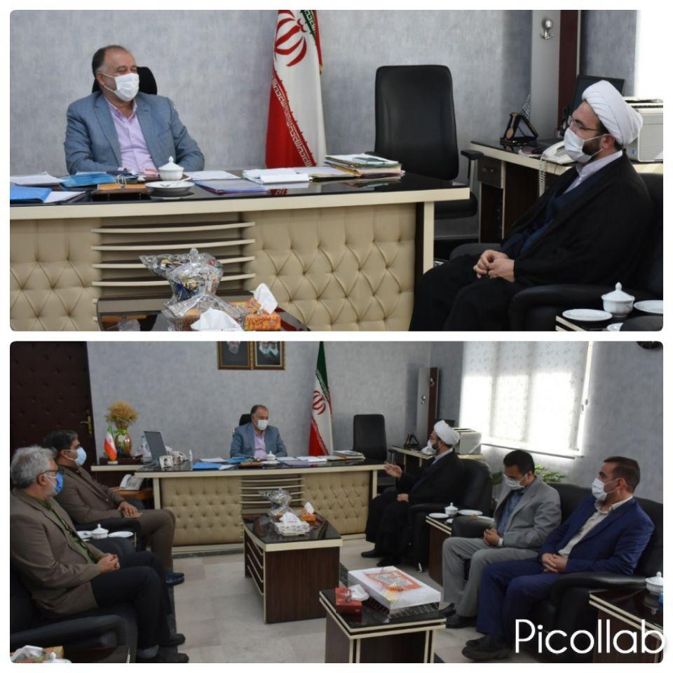 فرماندار درجمع کارکنان اوقاف وامورخیریه ساوجبلاغ:اوقاف در راستای فراگیری و همگانی شدن فرهنگ وقف تلاش کند