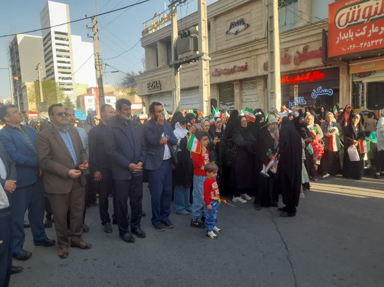 تجمع مردم انقلابی فردیس در حمایت از حمله تنبیهی ایران علیه رژیم صهیونیستی
