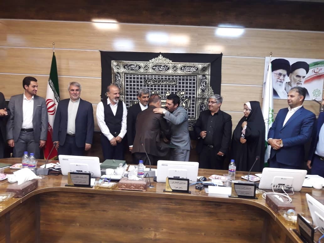 گزارش تصویری اهدای لوح تقدبر شورای اسلامی فردیس به مدیر کل استان و رییس آموزش پرورش فردیس گزارش تصویری اهدای لوح تقدبر شورای اسلامی فردیس به مدیر کل استان و رییس آموزش پرورش فردیس