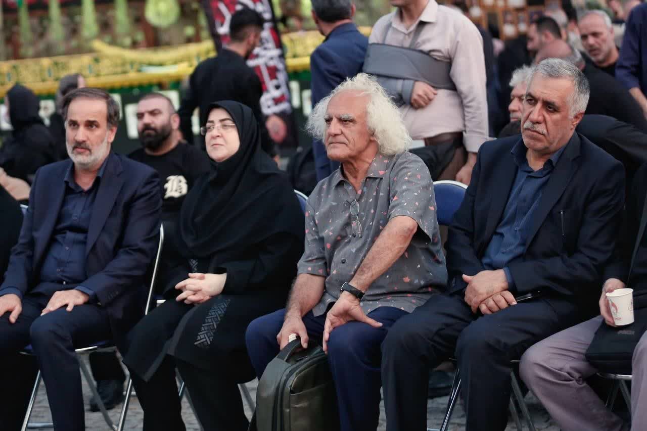 حضور وزیر ارشاد در محفل عاشورایی خیمه هنر